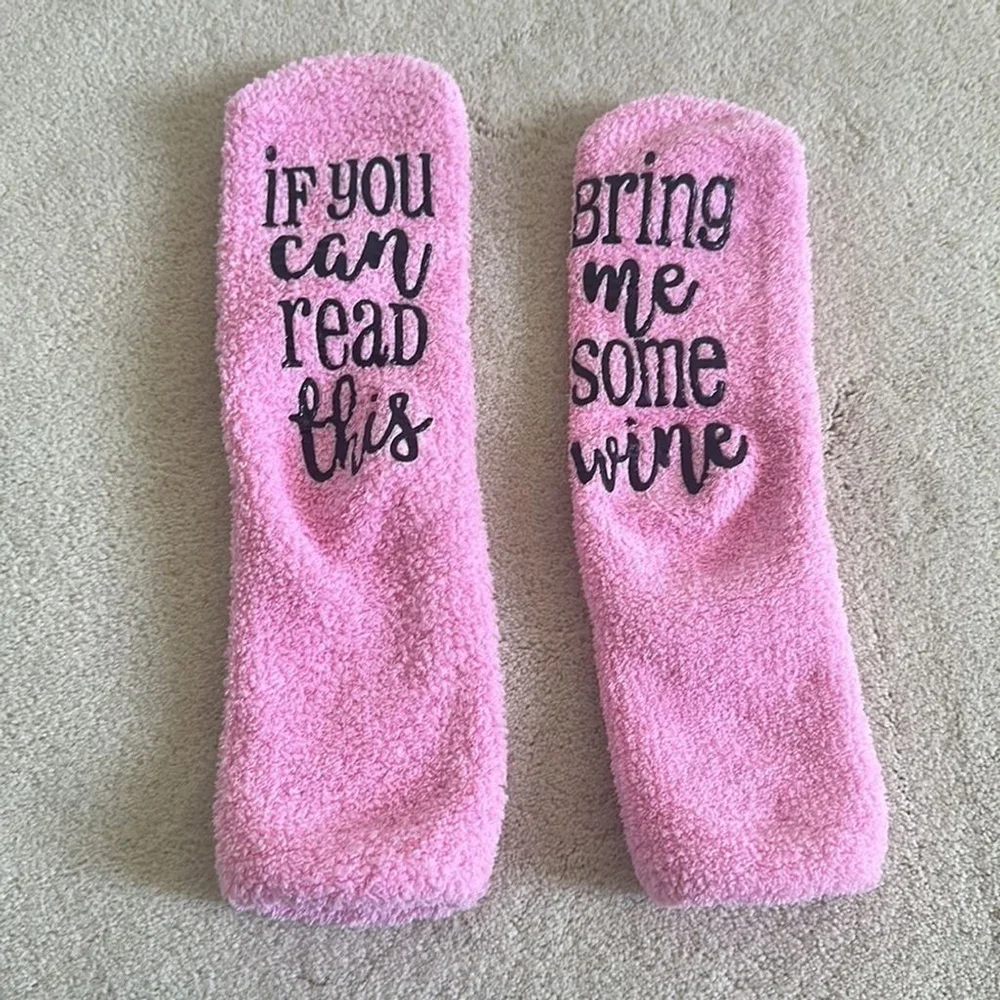 Fashion Culture Women's Bring Me Some Wine Cozy Fuzzy Socks, Cupcake Pink